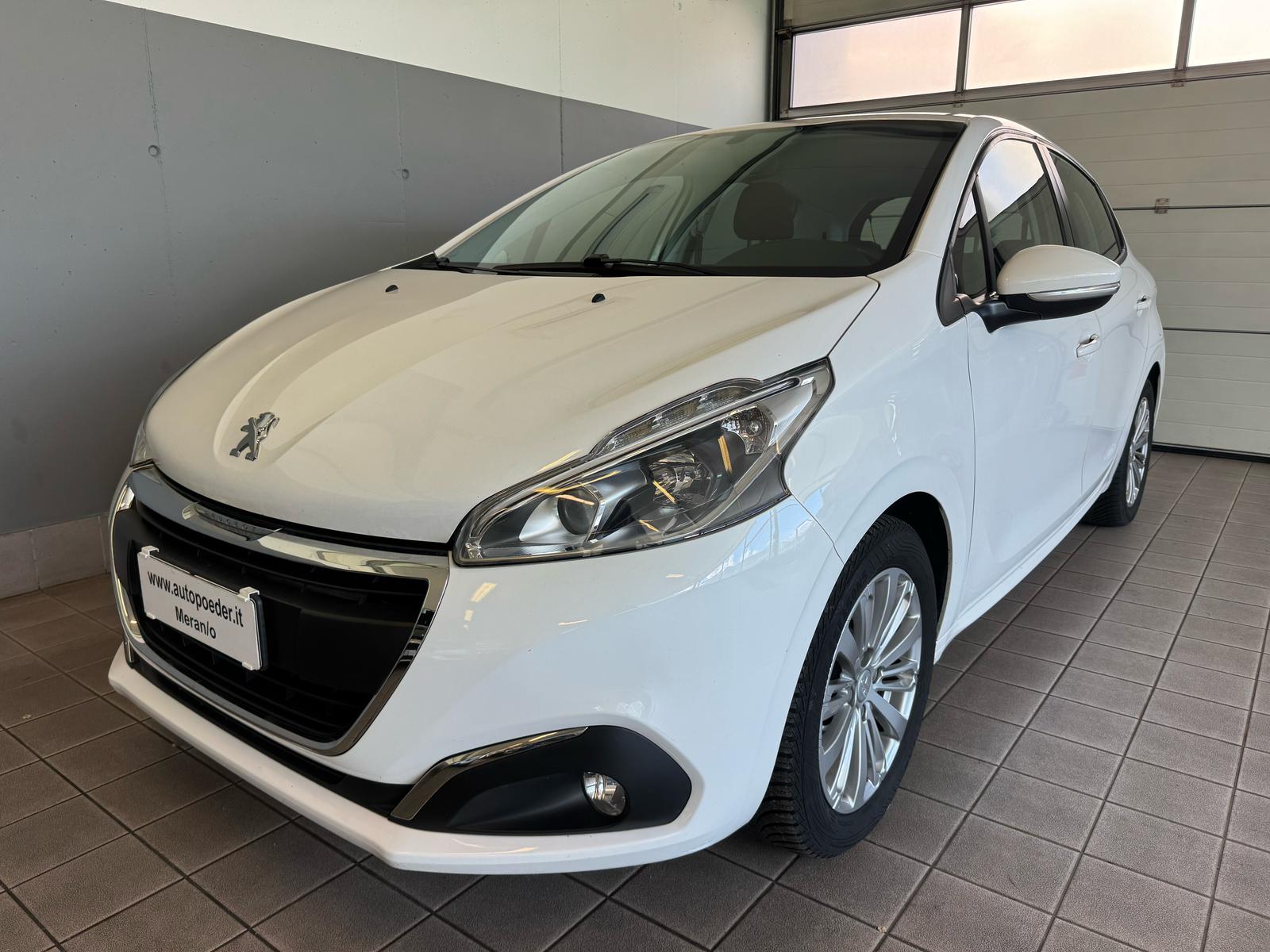 Peugeot 208 1.2 neopatentati